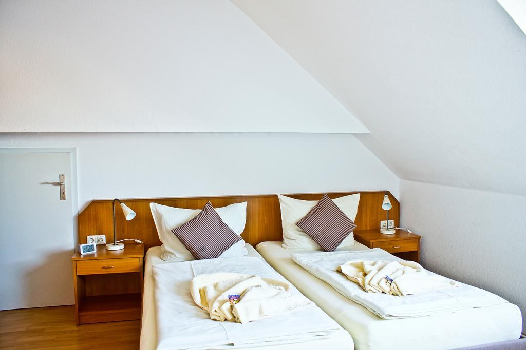 Baltic Koelln Appartement Heiligenhafen Oda fotoğraf